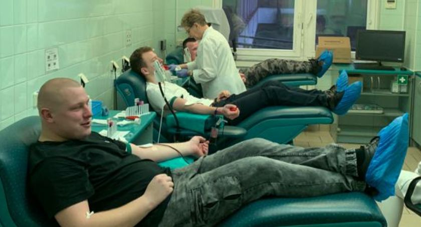 Pandemia ich nie powstrzymała. Kościerscy krwiodawcy oddali rekordową ilość krwi