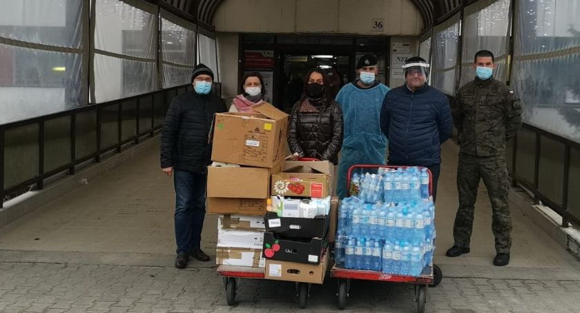 Uczniowie i przedsiębiorcy z Dziemian postanowili pomóc szpitalowi 