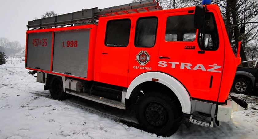 Raduń. Wędkarz tonął w przeręblu - na ratunek ruszył strażak