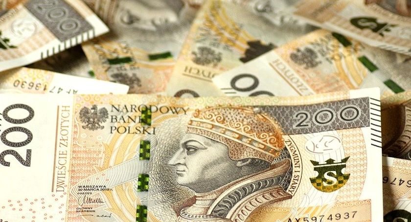 Powiat był nad finansową przepaścią, ale wyszedł z tarapatów