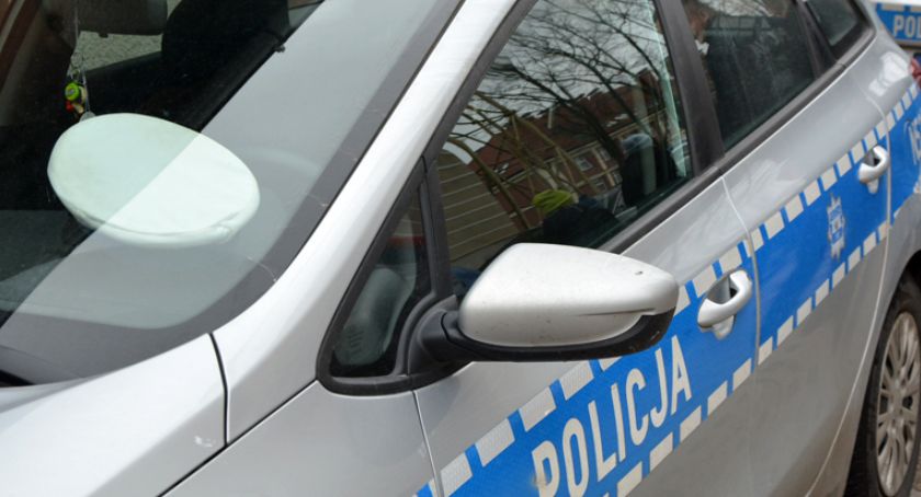 Kierujący mercedesem bez ważnego OC, ale z amfetaminą 