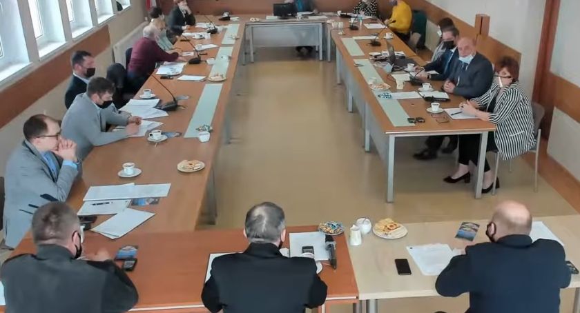Wójt Starej Kiszewy o nauczycielach: nie szczepisz się? Szukaj innej pracy