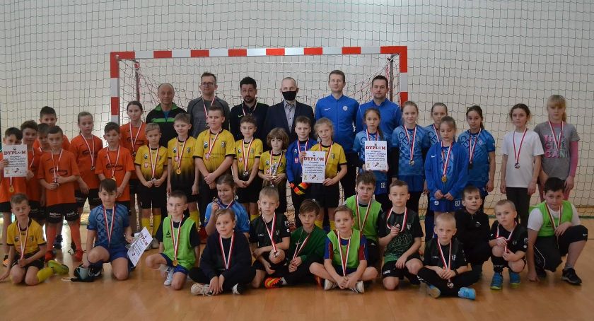 Znakomita passa młodych futbolistów Santany Wielki Klincz
