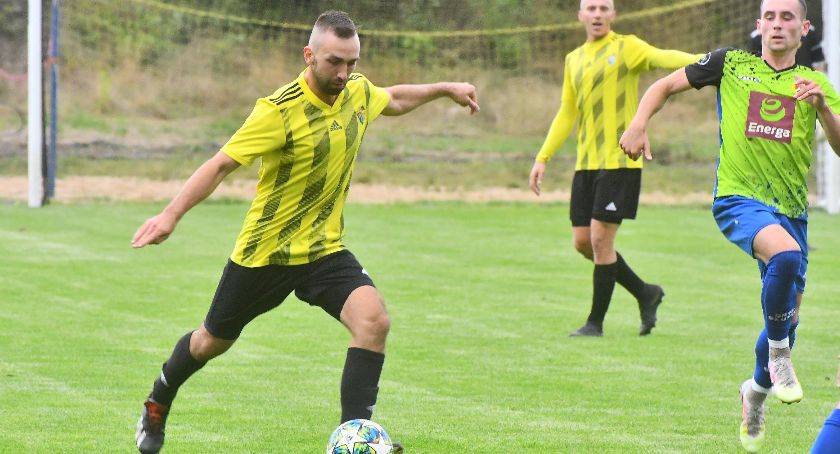 Piłka nożna. IV-ligowe zespoły rozpoczynają drugą część sezonu