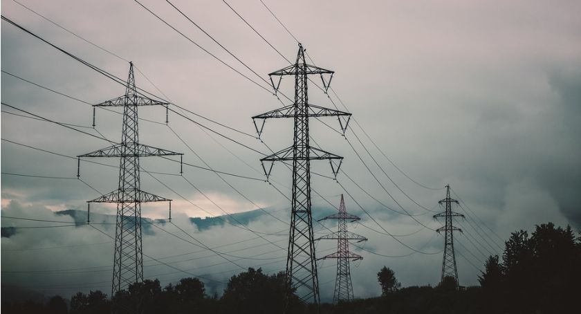 Powstaną dwie nowe linie elektroenergetyczne o napięciu 400 kV
