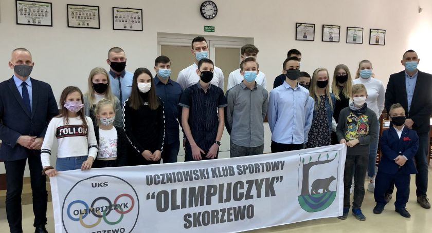 Znakomite wyniki lekkoatletów Olimpijczyka Skorzewo zostały docenione przez władze gminy