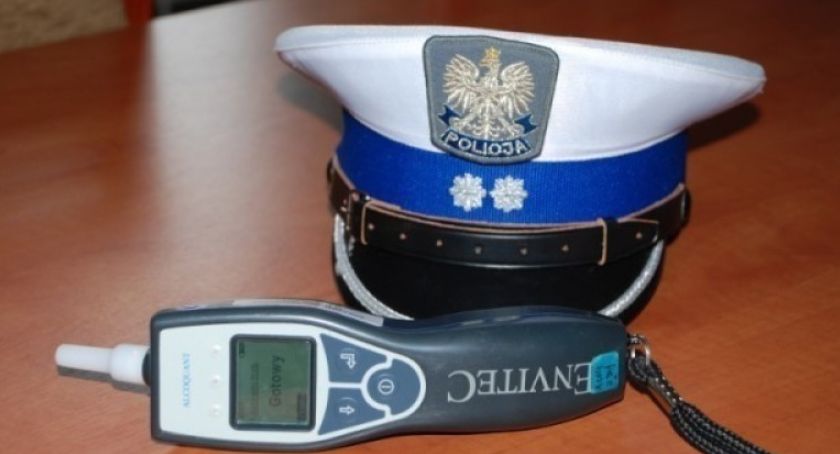 30-latek po użyciu alkoholu, 37-latek poszukiwany przez sąd