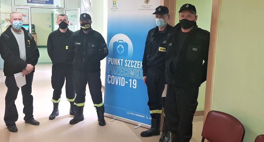 Personel szpitala rozpoczął szczepienia przedstawiceli służb mundurowych