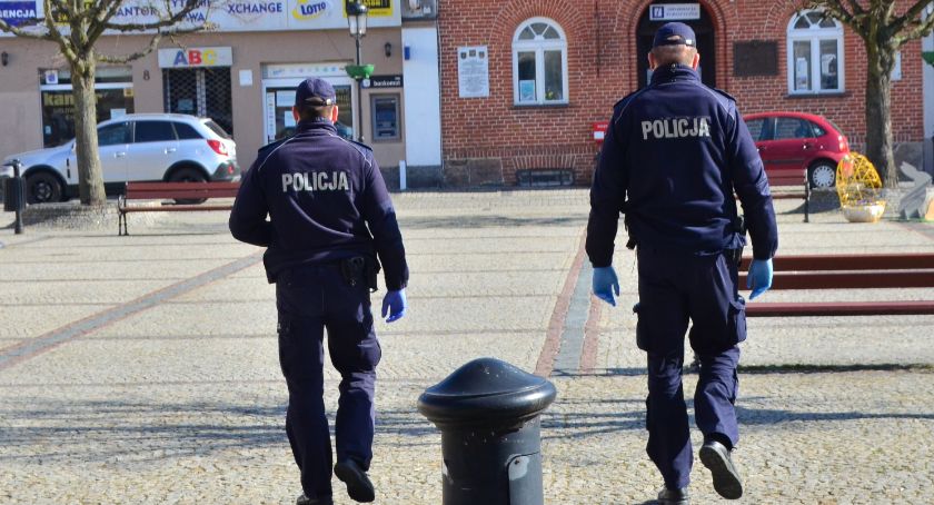 Policyjne działania ws. COVID-19 - znów posypały się mandaty i pouczenia