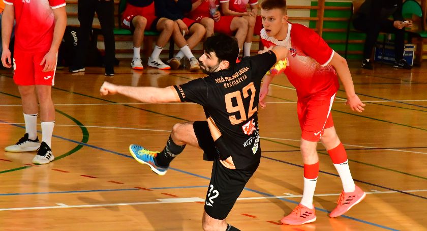 Bardzo niskie loty Sokoła w starciu z licealistami z Gdańska