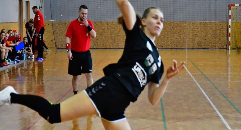 Zwycięstwo kościerskich szczypiornistek na zakończenie sezonu 2020/2021