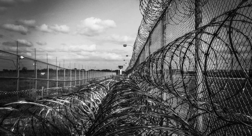 Kolejnych troje poszukiwanych w rękach policji