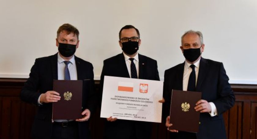 Gmina Liniewo. Jest rządowa kasa na przebudowę drogi w Chróstach Wysińskich