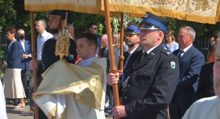 Boże Ciało 2021 - wierni wyszli na ulice, by dać świadectwo swojej wiary