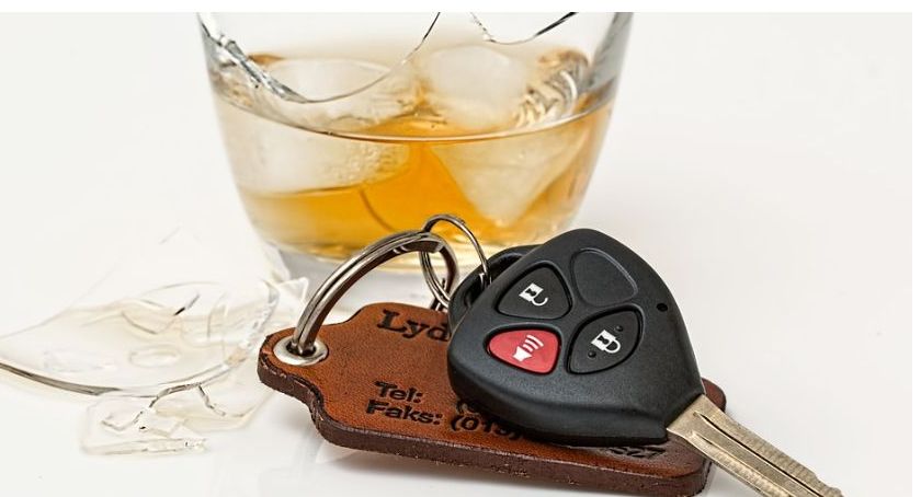 42-latek bez uprawnień i pod wpływem alkoholu 
