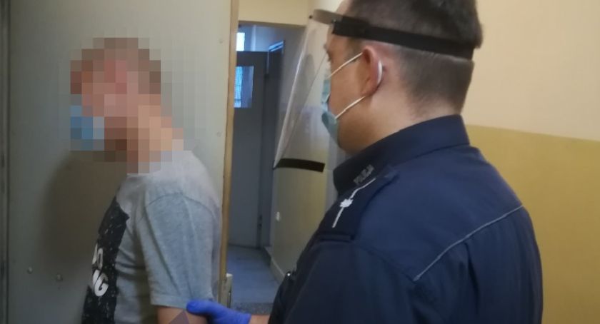 Był poszukiwany przez sąd - jego 17-letnia dziewczyna zaatakowała policjantów