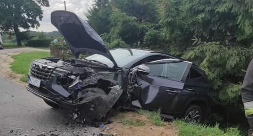 Horniki Górne. Czołowe zderzenie hyundaia z toyotą 
