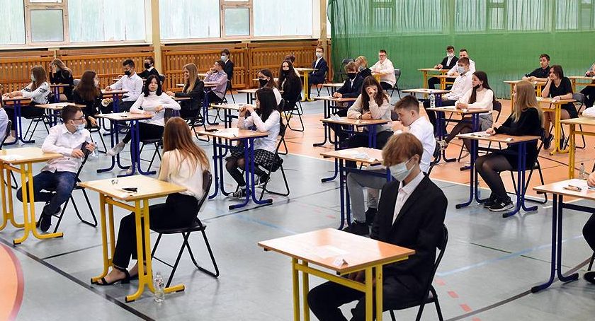 Jak z egzaminami poradzili sobie ósmoklasiści z powiatu kościerskiego?