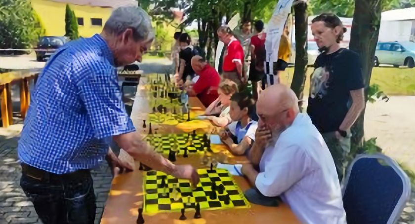 Festiwal szachowy w Lipuszu. Starcie z arcymistrzem Włodzimierzem Schmidtem