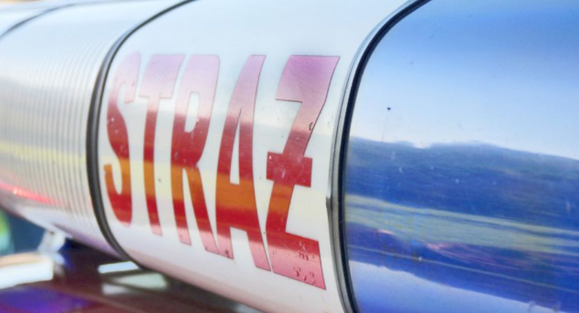 Debrzno. Spłonął barak z replikami broni palnej