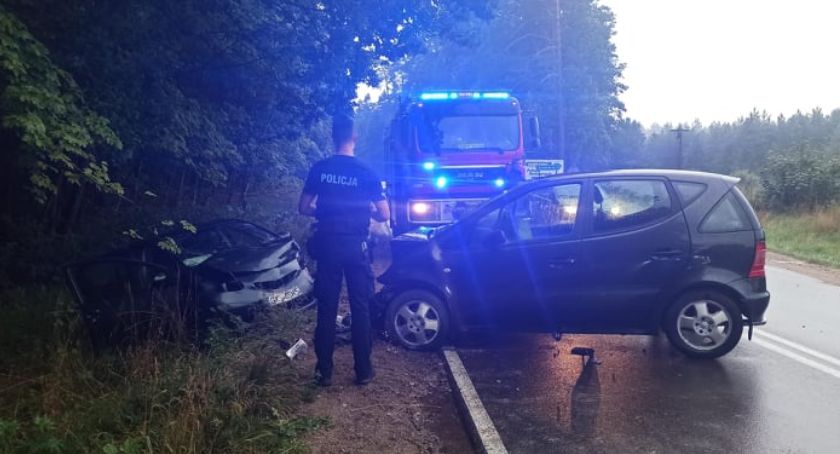 Czołówka mercedesa z toyotą - pięć osób w szpitalu