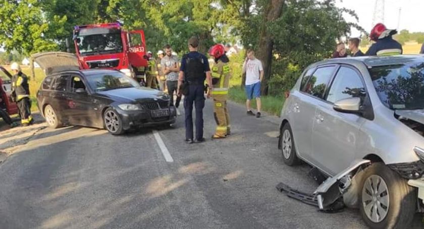 Zielona Wieś - Lubań. BMW zderzyło się z toyotą