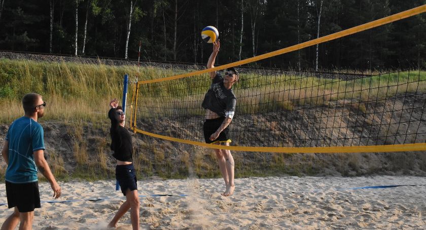 Piotr Gilmajster i Krystian Knopik wygrywają drugi turniej siatkówki plażowej w Lipuszu