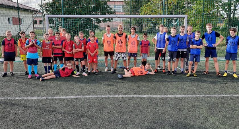 Piłkarska rywalizacja w Dziemianach. Zespół Legii był najlepszy