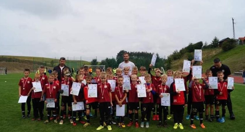 Turniej piłkarski i piknik rodzinny w Skorzewie