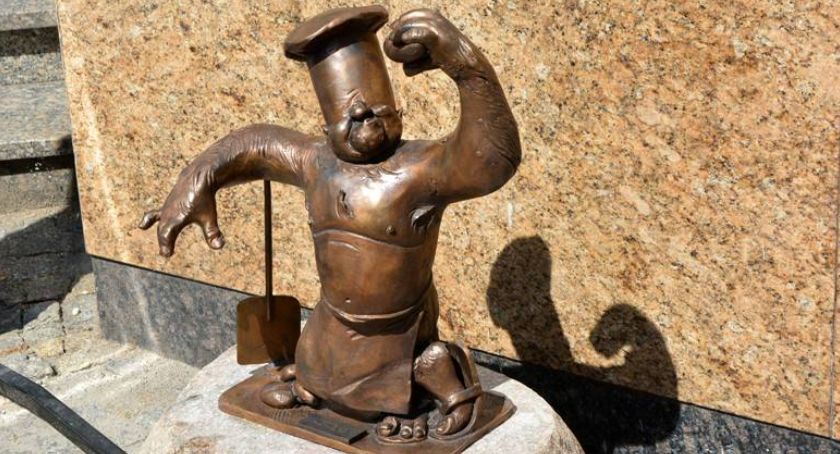 Kolejne figurki legendarnych siłaczy staną w Kościerzynie