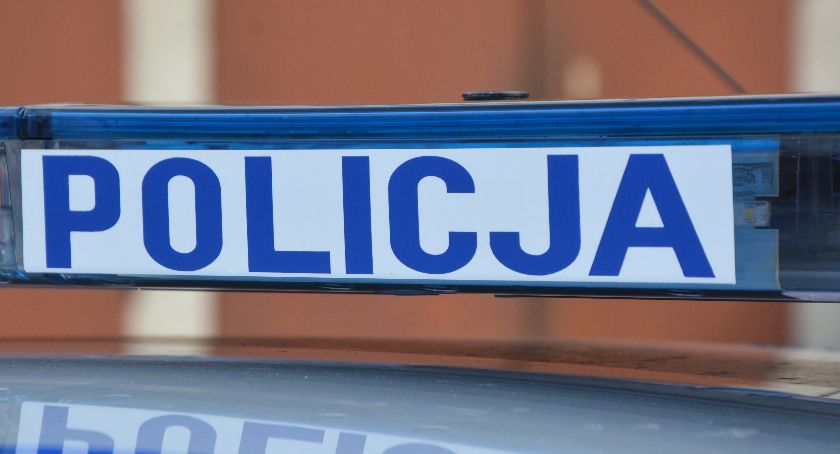 Zamiast zatrzymać się, zaczął uciekać. W ogóle nie powinien kierować pojazdem