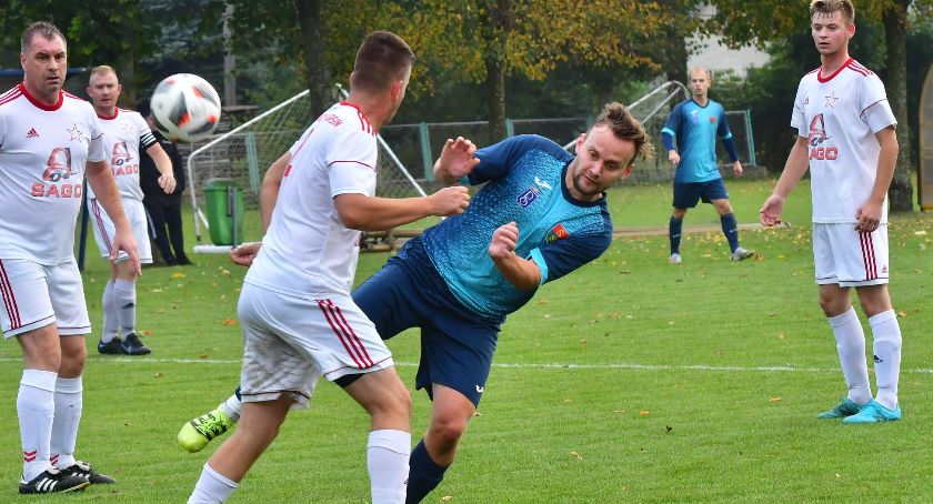 Piłka nożna. Gwiazda Karsin pokonuje u siebie rezerwy Raduni Stężyca