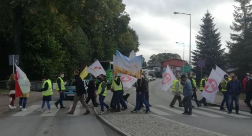 W piątek K20 nie przejedziesz! Będzie protest w Wyczechowie przeciw wiatrakom i przeładowni odpadów
