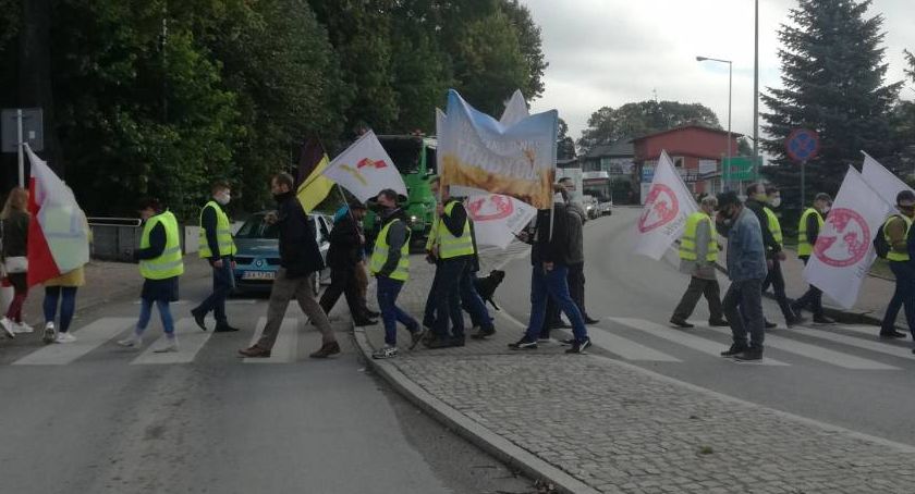 Będą protestować i blokować K20. Policjanci wyznaczyli objazdy