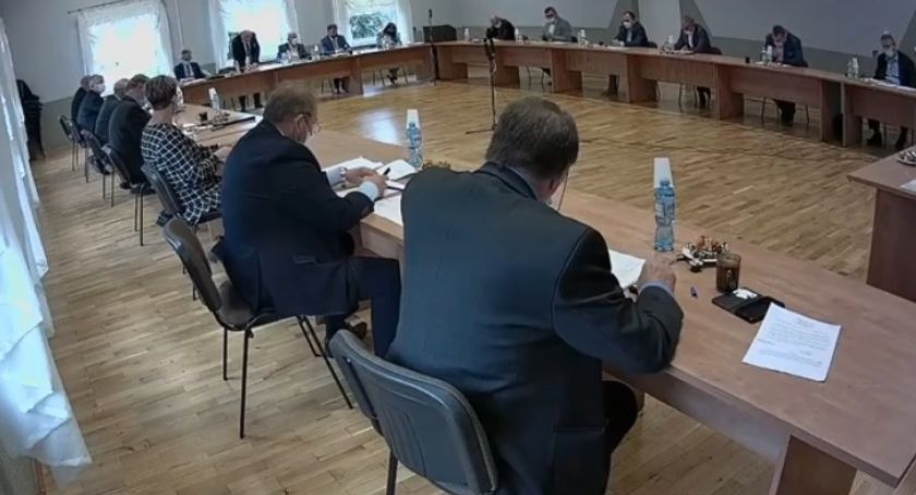 Przewodniczący Rady Gminy Liniewo pokazał, kto rządzi na sesji