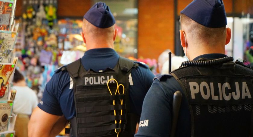 Blisko 14 tysięcy interwencji w związku nieprzestrzeganiem obostrzeń ws. COVID-19