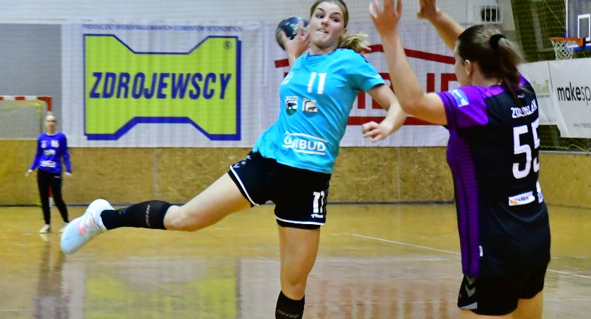 Piłka ręczna. Druga porażka kościerskich szczypiornistek w tym sezonie