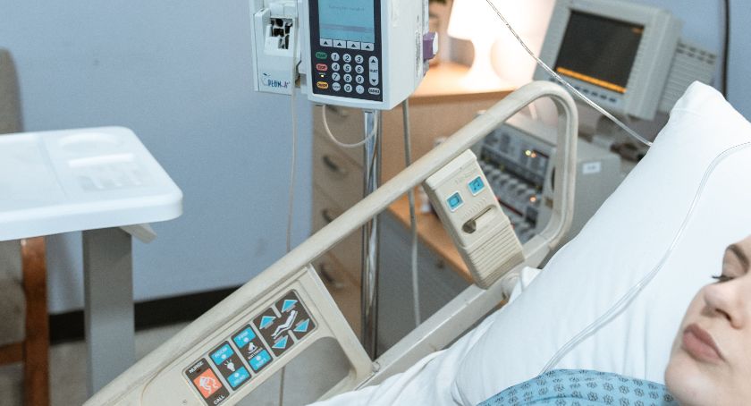 Przybywa łóżek covidowych w kościerskim szpitalu