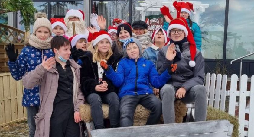 Wizyta Św. Mikołaja w Dziemianach połączona ze szczytnym celem
