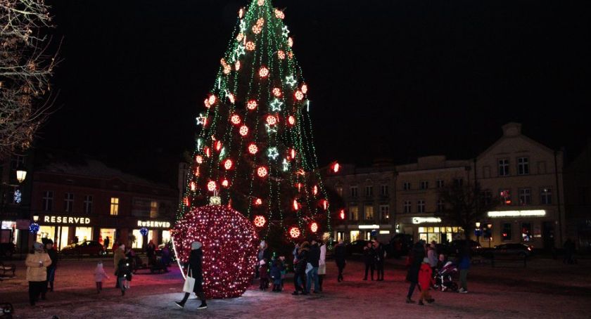 Świąteczne symbole pojawiły się już w centrum Kościerzyny