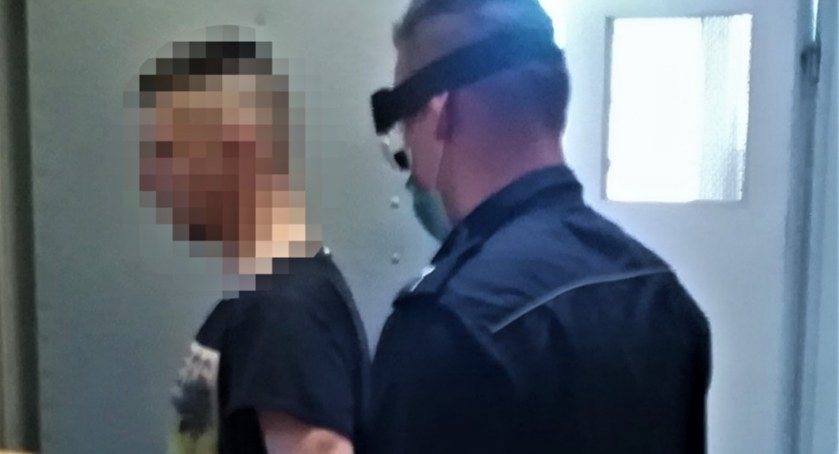 Kościerzyna. Narkotyki schował w pokoju - znaleźli je policjanci