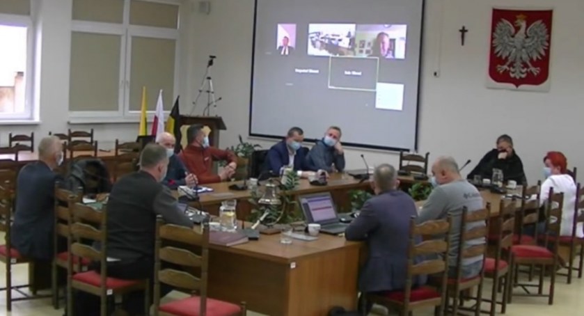 Ostra krytyka wójta Grzegorza Piechowskiego