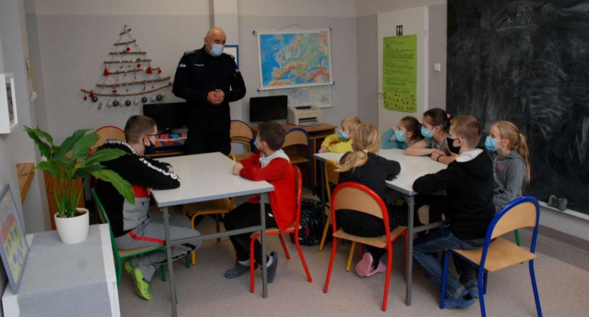Kościerzyna. Z namłodszymi o bezpieczeństwie podczas zimy
