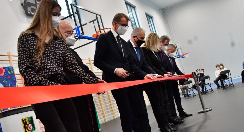 Młodzież Budowlanki może już korzystać z nowoczesnej hali sportowej