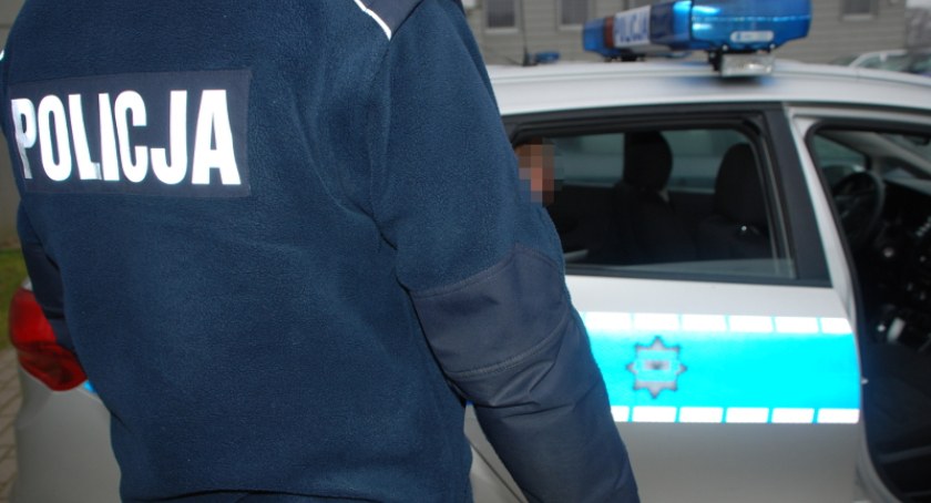 Policjanci odzyskali skradziony samochód - zatrzymano dwóch mężczyzn
