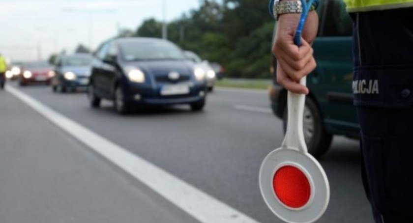 Pędził przez teren zabudowany - słono go to kosztowało 