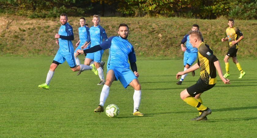 W derbach powiatu inaugurujących 