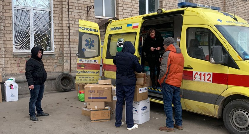 Karetka przekazana przez NZOZ „Przychodnia” Ukrainie, służy już miejscowemu wojsku