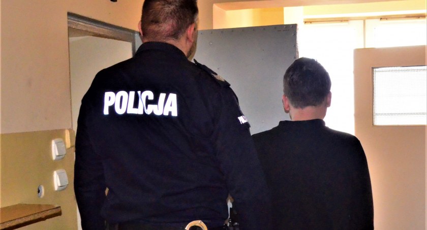 Kościerzyna. Miał handlować narkotykami. W lodówce miał 15.000 porcji!