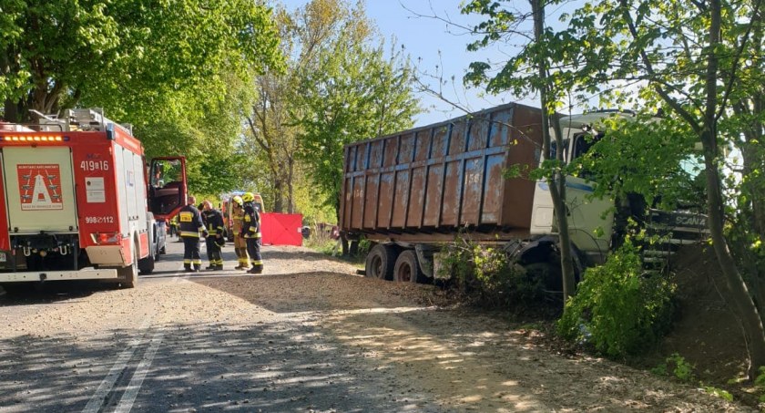 Tragiczny wypadek na trasie Raduń-Lamk. Droga zablokowana
